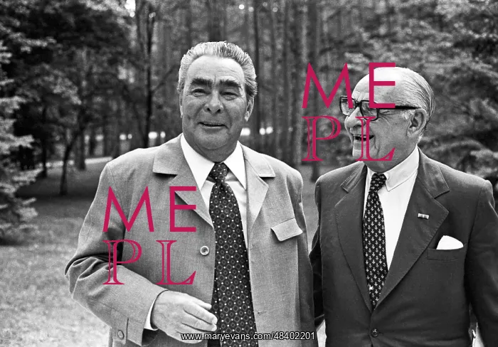 : American magnate Armand Hammer and Soviet leader : American magnate Armand Hammer and Soviet leader