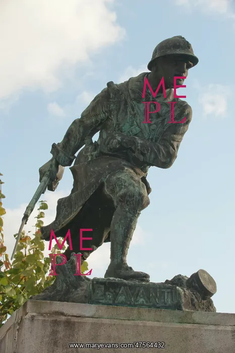 : American Memorials in Dun sur Meuse - Argonne : American Memorials in Dun sur Meuse - Argonne
