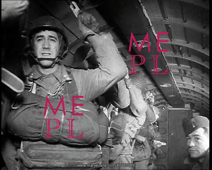 : American Paratroops Waiting To Jump From A : American Paratroops Waiting To Jump From A