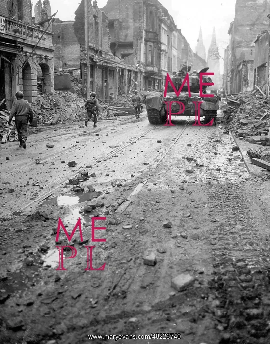 : An American Pershing in a destroyed street in Cologne, 1945 : An American Pershing in a destroyed street in Cologne, 1945