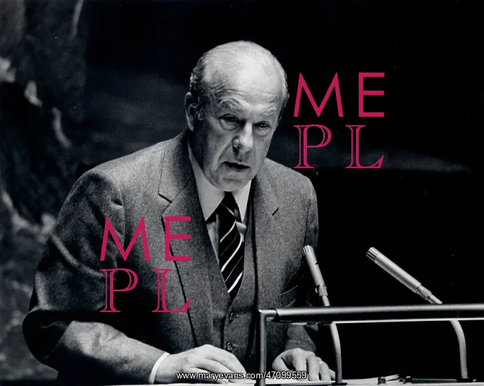 : American Politician George Shultz : American Politician George Shultz