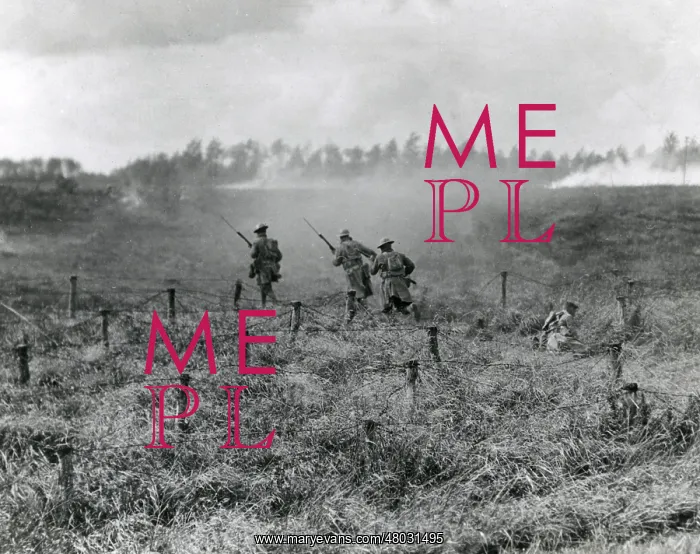 : American troops near Beauquesne, Somme, France, WW1 : American troops near Beauquesne, Somme, France, WW1