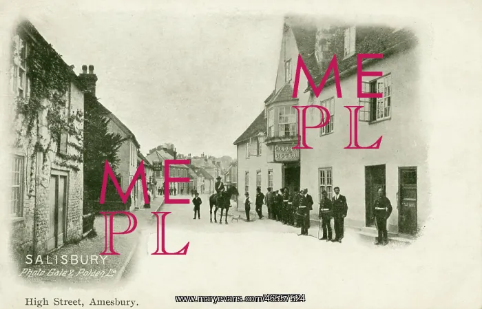 : Amesbury High Street, Wiltshire : Amesbury High Street, Wiltshire