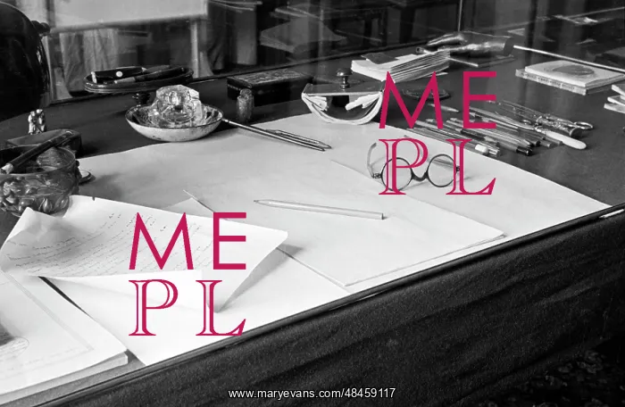 : A.M.Gorky's desk : A.M.Gorky's desk
