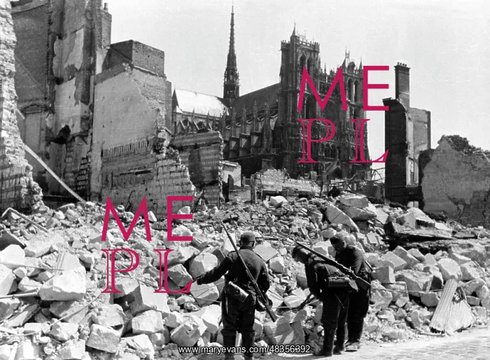 : Amiens, 1940 : Amiens, 1940
