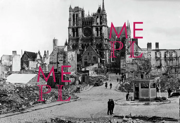 : Amiens, 1940 : Amiens, 1940