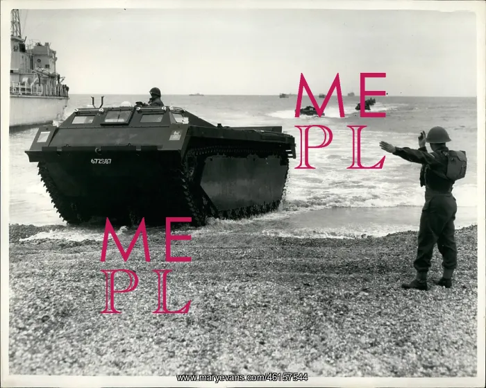 : Amphibious demonstration at Eastney, UK : Amphibious demonstration at Eastney, UK