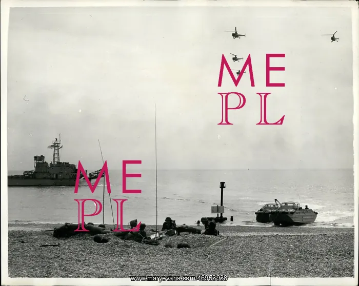 : Amphibious demonstration at Eastney, UK : Amphibious demonstration at Eastney, UK