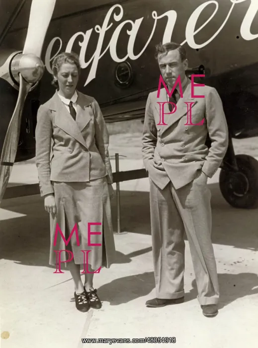 : Amy with her husband Jim Mollison : Amy with her husband Jim Mollison