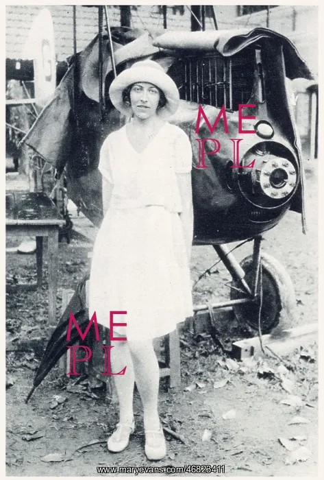 : Amy Johnson after the damage in Insein 1930 : Amy Johnson after the damage in Insein 1930