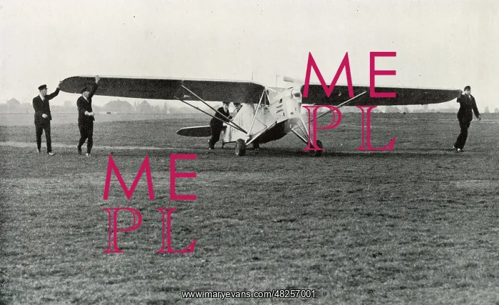 : Amy Johnson landing in London on her return solo flight : Amy Johnson landing in London on her return solo flight