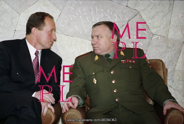 : Anatoly Kulikov and Yuri Kravchenko : Anatoly Kulikov and Yuri Kravchenko