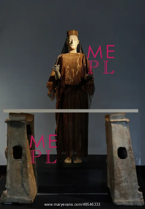 : Ancient Art. Mediterranean area. Altar and goddess. Ny Carls : Ancient Art. Mediterranean area. Altar and goddess. Ny Carls