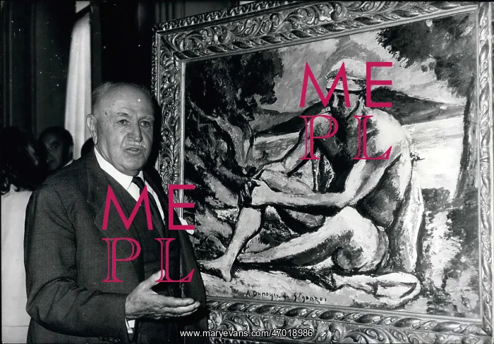 : Andre Dunoyer de Segonzac with one of his paintings, Paris : Andre Dunoyer de Segonzac with one of his paintings, Paris