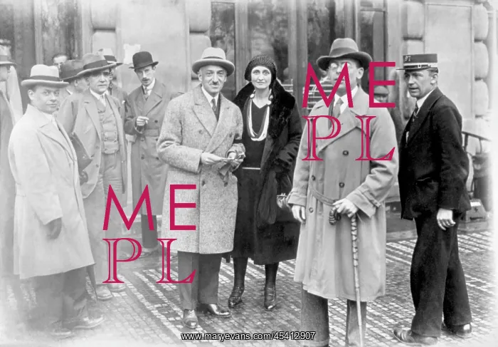  : Andre MAUROIS