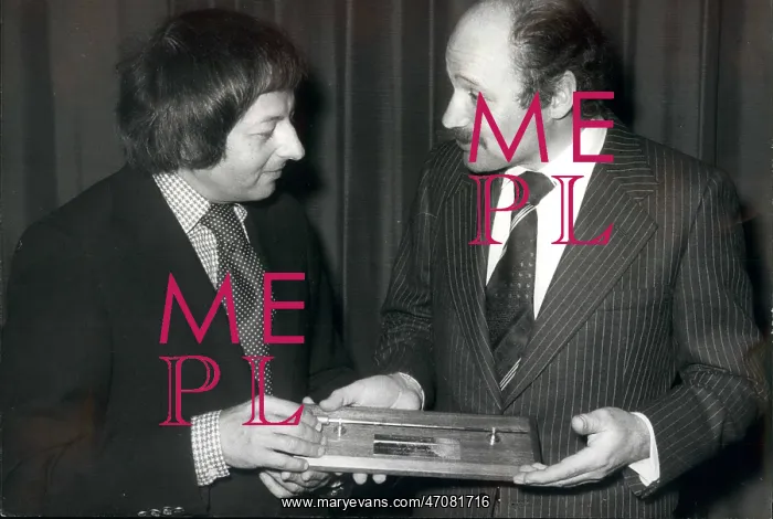 : Andre Previn presented with baton, LSO press conference : Andre Previn presented with baton, LSO press conference