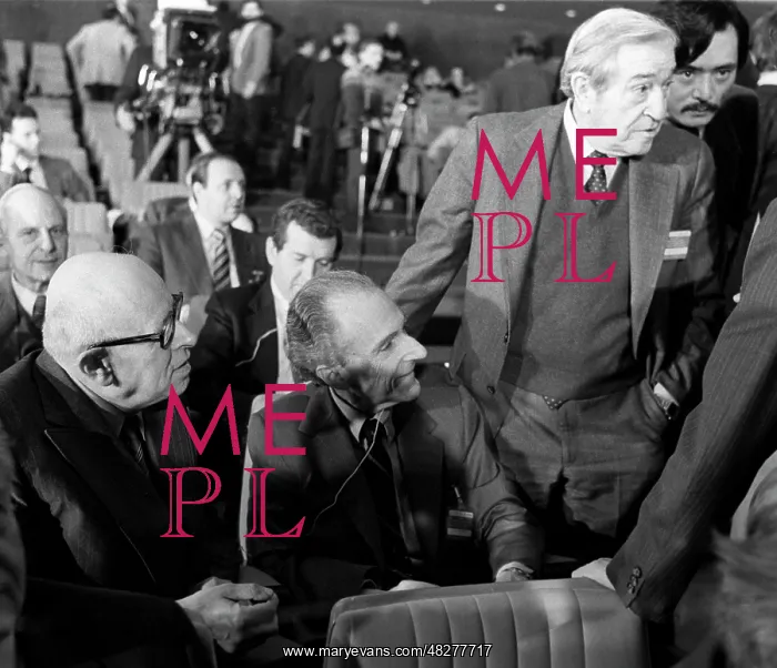: Andrei Sakharov at forum For the nuclear-free : Andrei Sakharov at forum For the nuclear-free