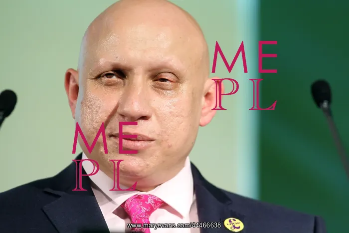: Andrew Charalambous : Andrew Charalambous