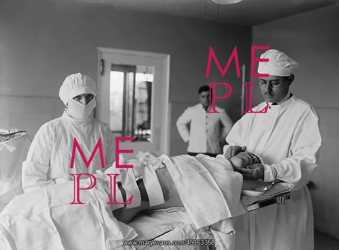 : Anesthesiologist and surgical nurse with a post-operative : Anesthesiologist and surgical nurse with a post-operative