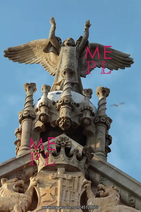 : Angel statue, Operations Pavilion, Hospital de : Angel statue, Operations Pavilion, Hospital de