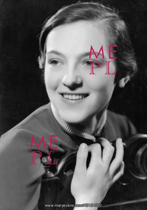 : Angela Salloker, 1937 : Angela Salloker, 1937
