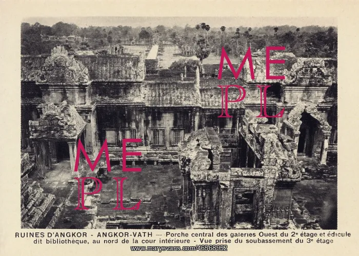 : Angkor Wat - Cambodia - View into the Interior : Angkor Wat - Cambodia - View into the Interior