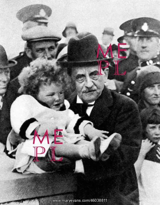 : Angus Ogilvy with J. M. Barrie : Angus Ogilvy with J. M. Barrie