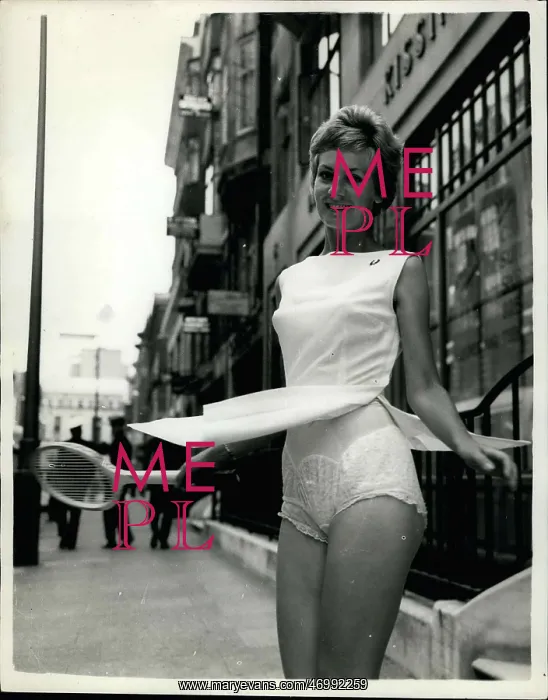 : Ann Phillips Moore, tennis player, models new outfit : Ann Phillips Moore, tennis player, models new outfit