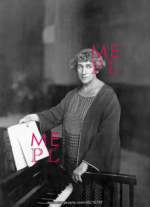 : Anna Bahr-Mildenburg : Anna Bahr-Mildenburg