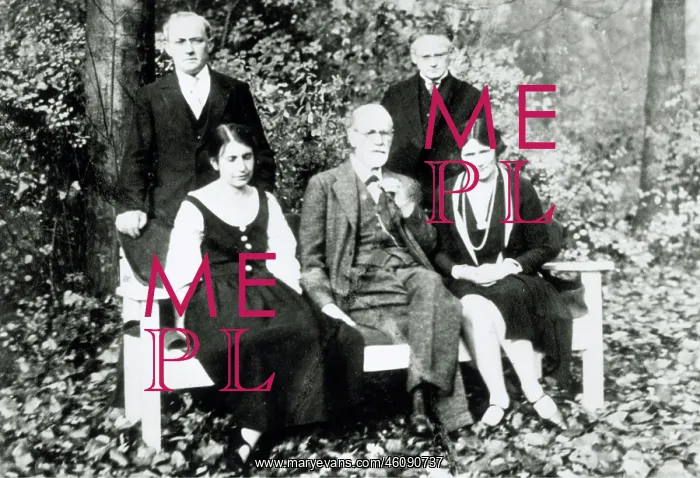 : Anna Freud; Sigmund Freud; Fr. Wulff; Mosche Wulff; : Anna Freud; Sigmund Freud; Fr. Wulff; Mosche Wulff;