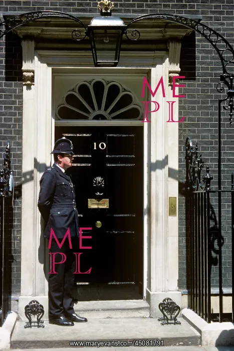 : Anonymous Uniformed Bobbie Metropolitan Policeman : Anonymous Uniformed Bobbie Metropolitan Policeman