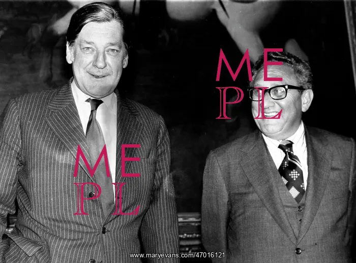 : Anthony Crosland meeting with another man : Anthony Crosland meeting with another man