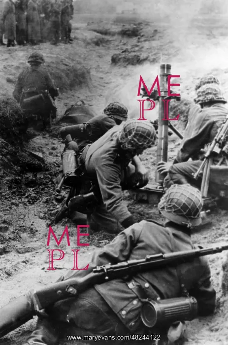 : Anti-aircraft auxiliaries during an exercise, 1944 : Anti-aircraft auxiliaries during an exercise, 1944