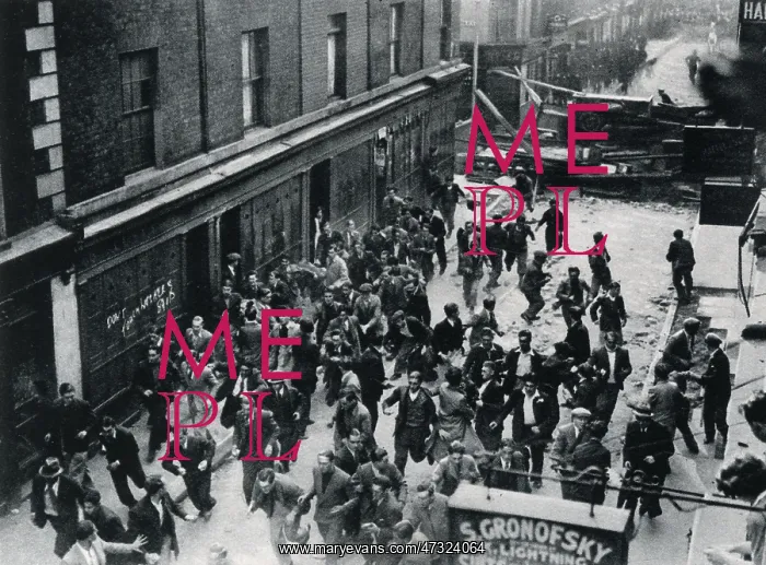 : ANTI-FASCIST BARRICADE : ANTI-FASCIST BARRICADE