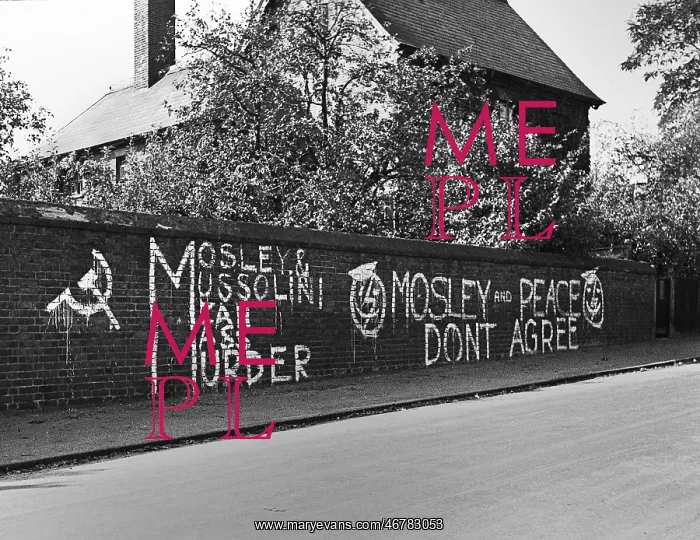 : Anti-fascist slogans, Bexley, Kent : Anti-fascist slogans, Bexley, Kent