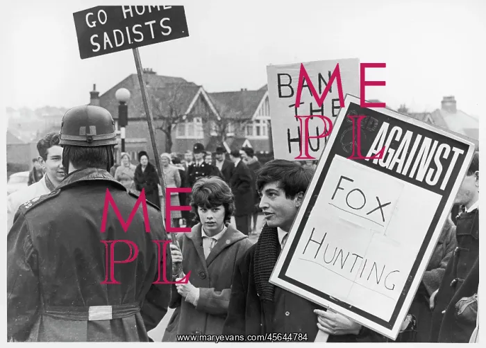 : ANTI-HUNTING DEMO : ANTI-HUNTING DEMO