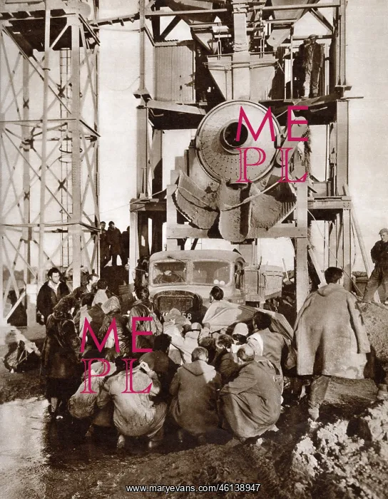 : Anti-nuclear demonstrators at North Pickenham : Anti-nuclear demonstrators at North Pickenham