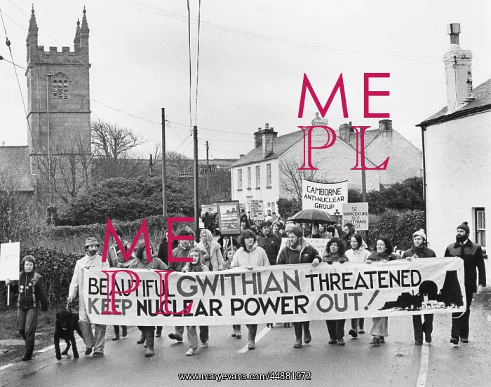 : Anti-nuclear power protesters, Cornwall : Anti-nuclear power protesters, Cornwall