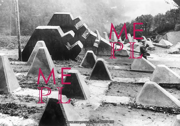 : Anti-tank barriers on the Westwall, 1939 : Anti-tank barriers on the Westwall, 1939