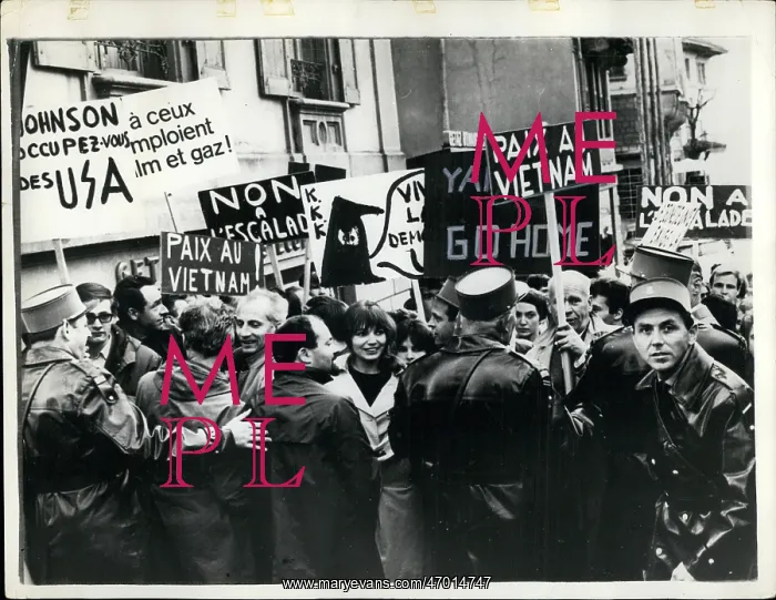 : Anti-Vietnam War demonstration in Lucerne, Switzerland : Anti-Vietnam War demonstration in Lucerne, Switzerland