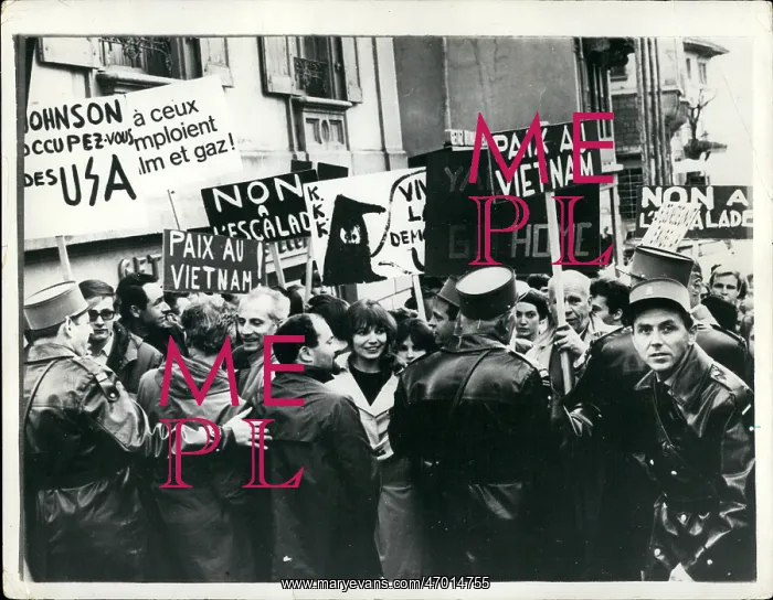: Anti-Vietnam War demonstration in Lucerne, Switzerland : Anti-Vietnam War demonstration in Lucerne, Switzerland