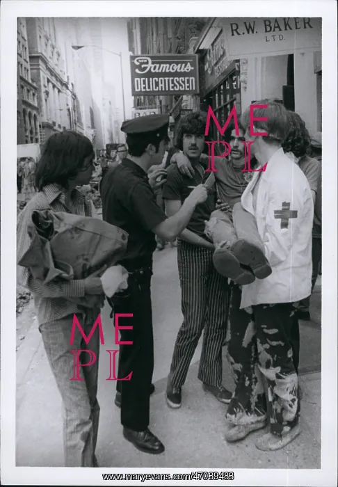 : Anti-Vietnam War demonstration by workers and students : Anti-Vietnam War demonstration by workers and students