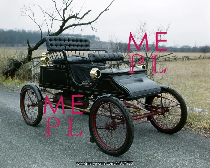 : Antique Horseless Carriage Black with Wire Wheels : Antique Horseless Carriage Black with Wire Wheels