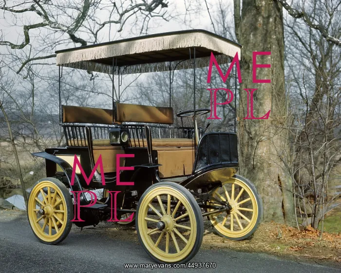 : Antique Horseless Carriage Gold and Black with : Antique Horseless Carriage Gold and Black with
