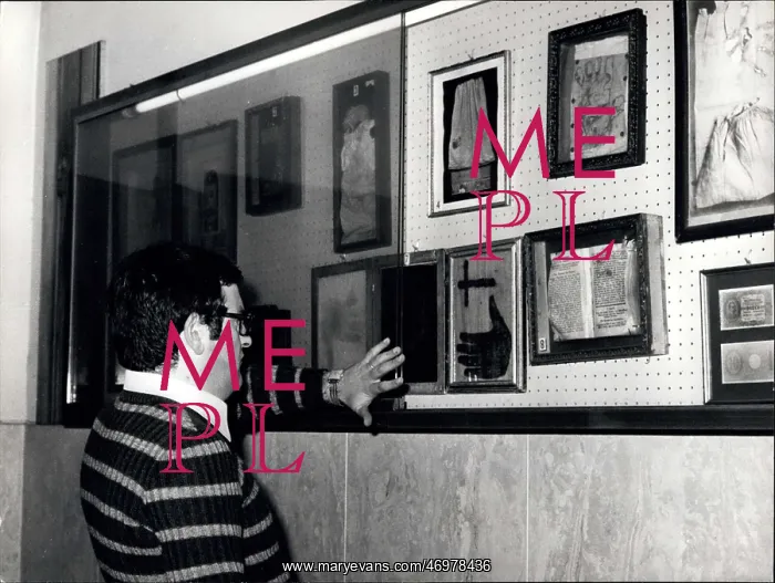 : Antiques - Art - Ceramics - Murals - Paint : Antiques - Art - Ceramics - Murals - Paint
