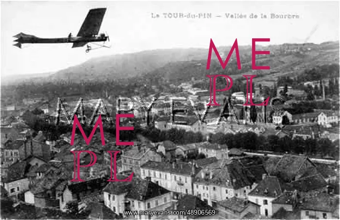 : ANTOINETTE OVER TOWN : ANTOINETTE OVER TOWN