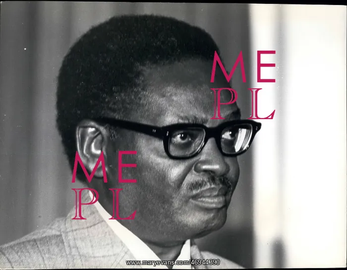 : Antonio Agostinho da Silva Neto, first President of Angola : Antonio Agostinho da Silva Neto, first President of Angola