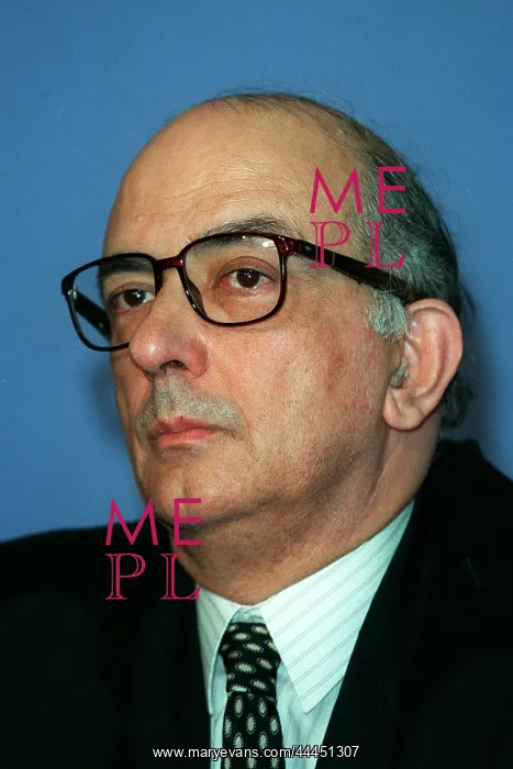  : Antonio Sousa Franco