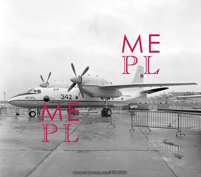 : Antonov An-32 SSSR-83966 : Antonov An-32 SSSR-83966