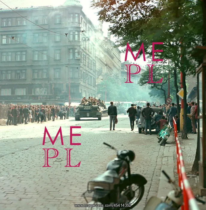 : APC - soldiers - troops - Prague : APC - soldiers - troops - Prague